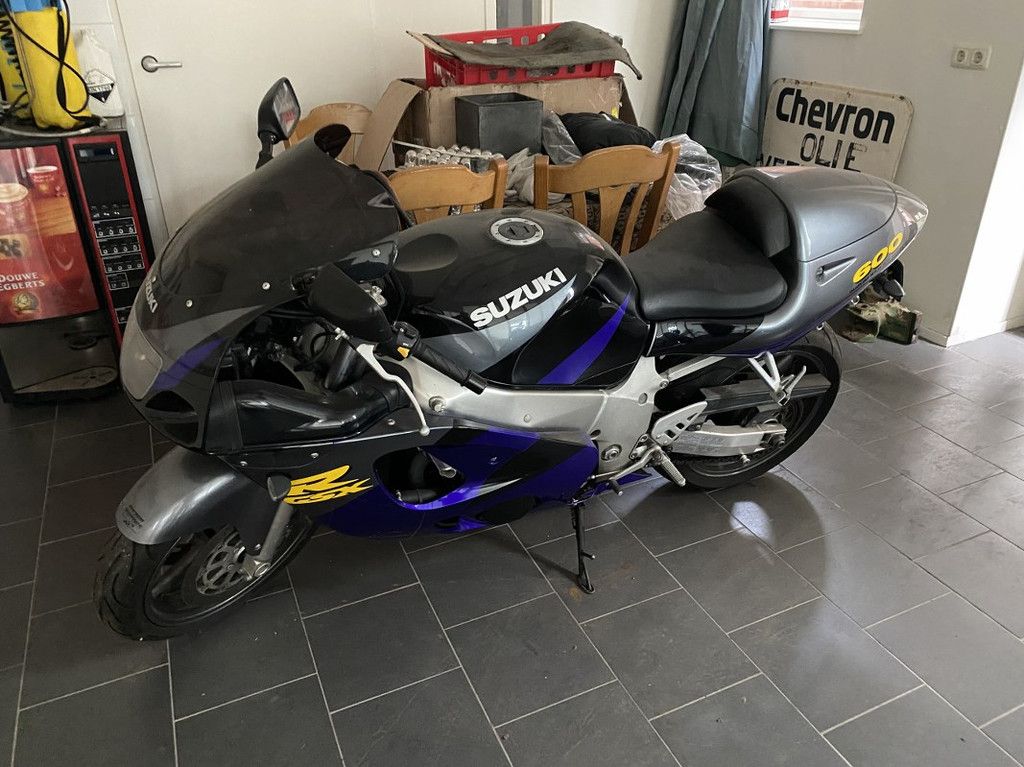 Suzuki GSX-R 3X, Buell X1, Ihle Bumpercar.