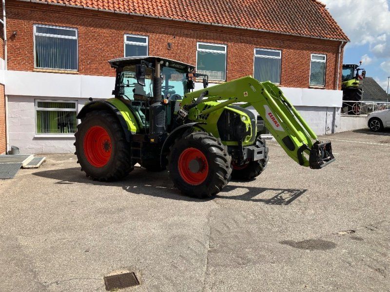 Claas Arion 650 CIS+