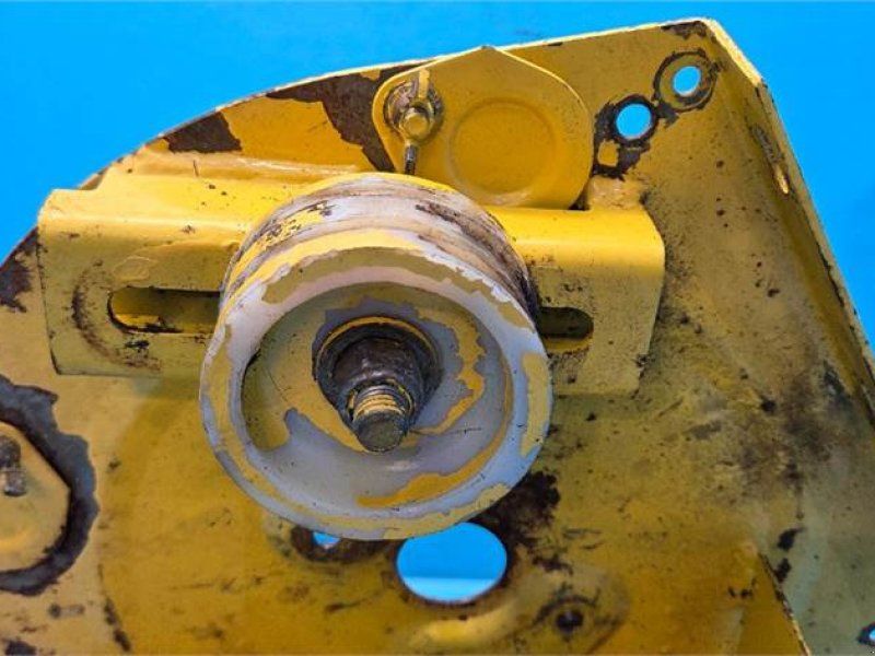 New Holland TX68