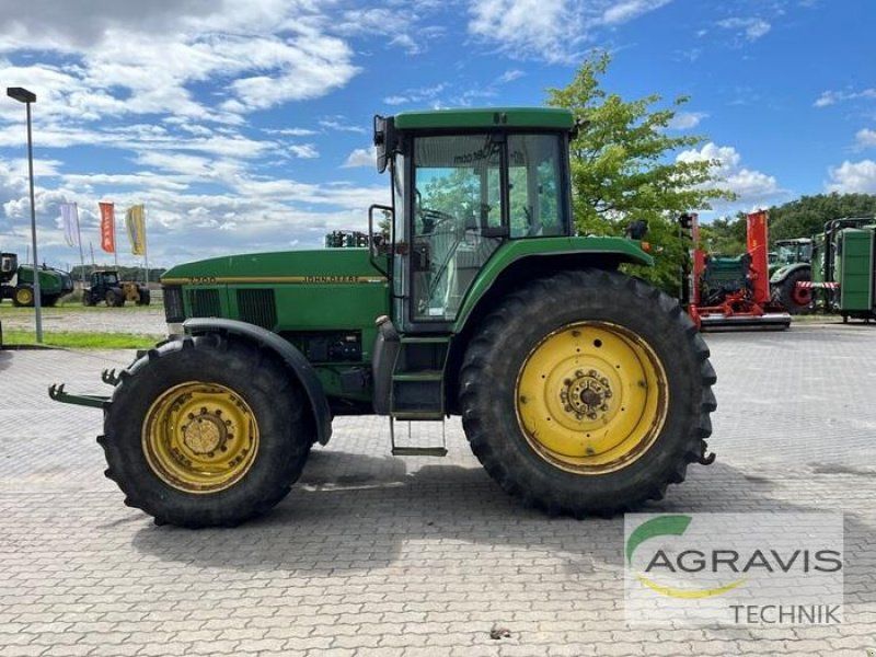 John Deere 7700