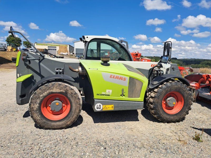 Claas Scorpion 9055
