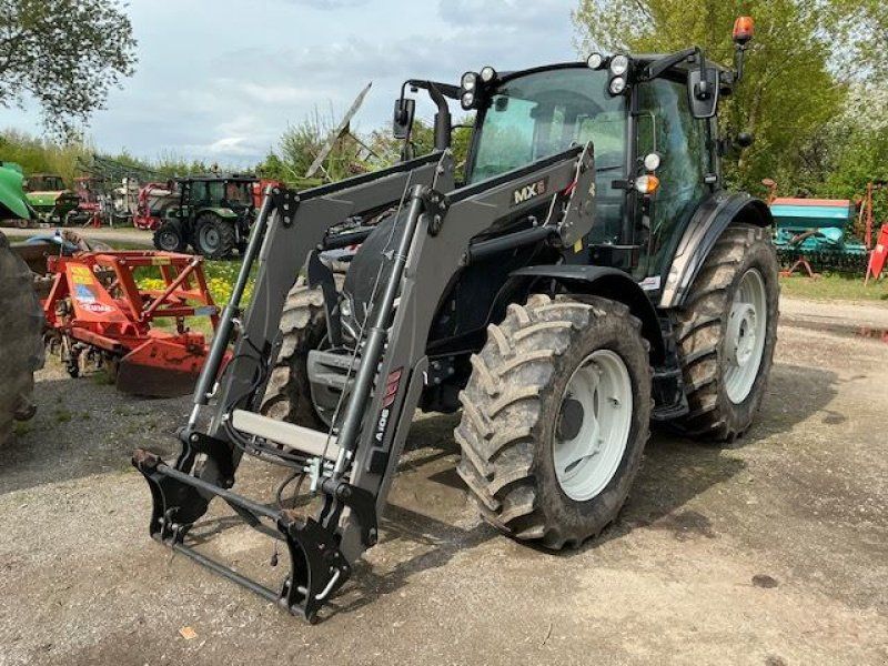 Valtra A105
