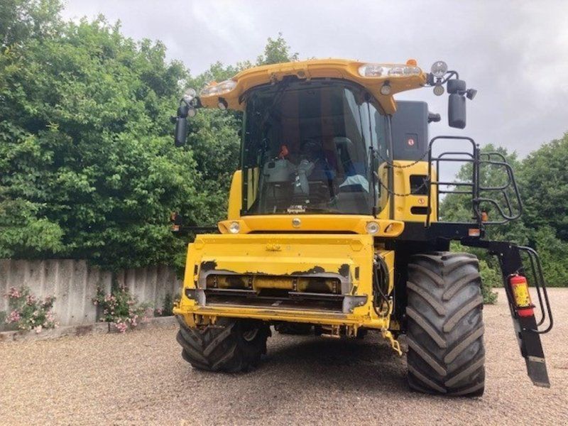 New Holland CX8060