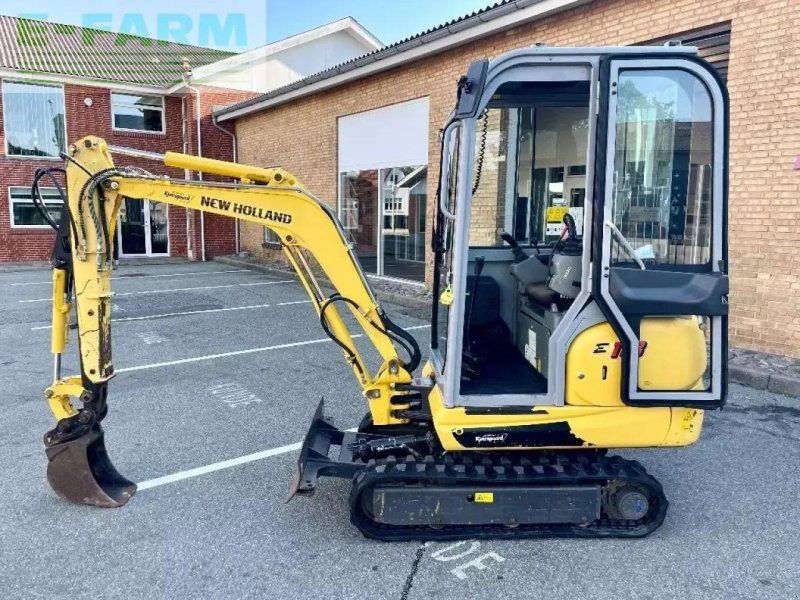 New Holland ec18