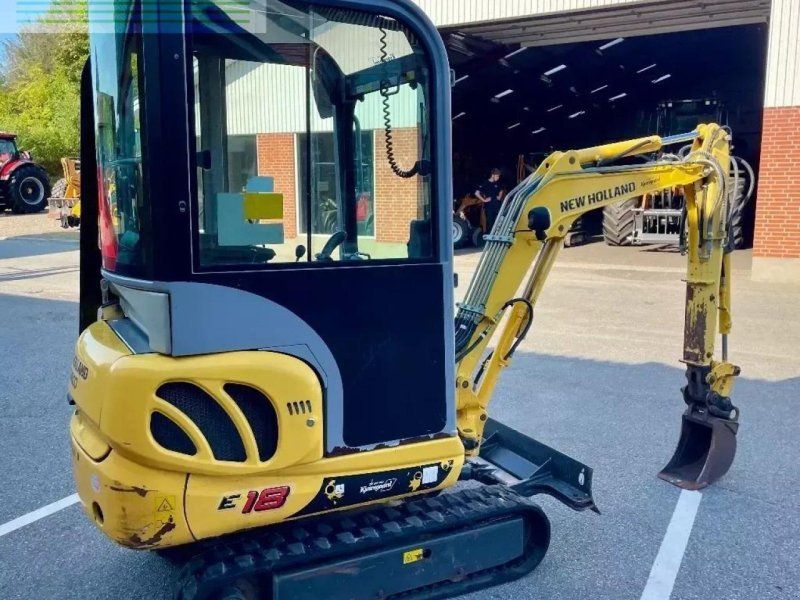 New Holland ec18