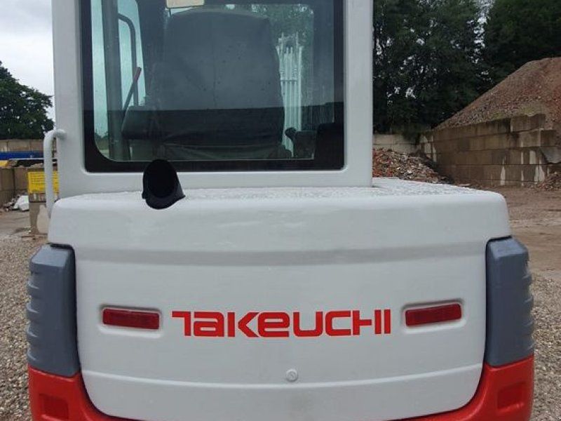 Takeuchi TB235