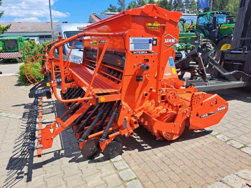 Kuhn HRB303D