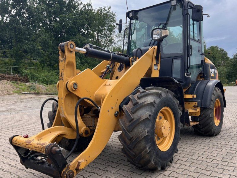 Caterpillar 908M