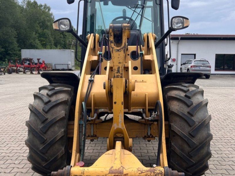 Caterpillar 908M