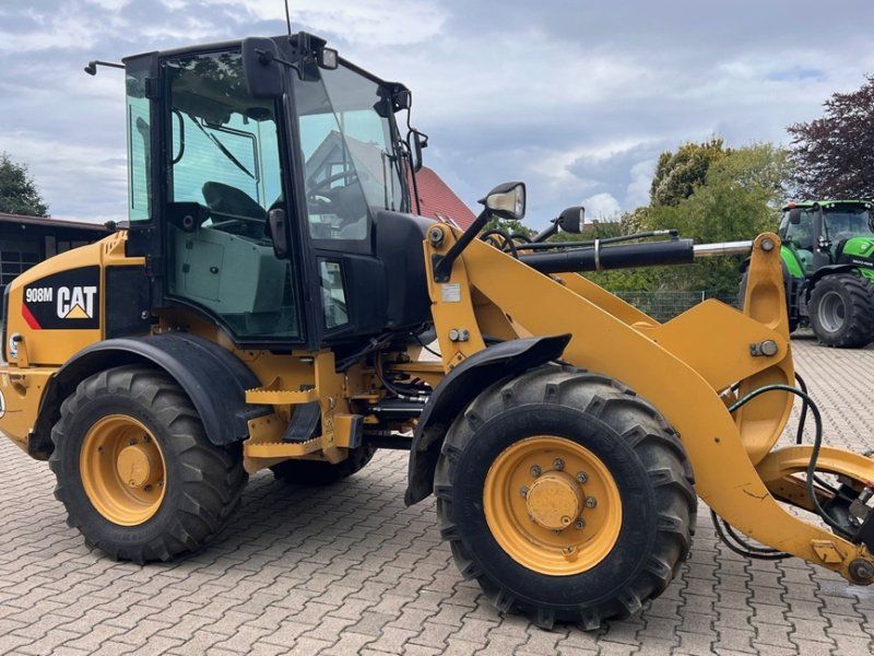 Caterpillar 908M