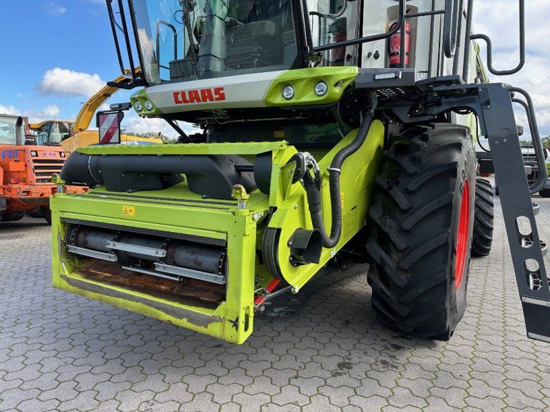 Claas Lion 6800