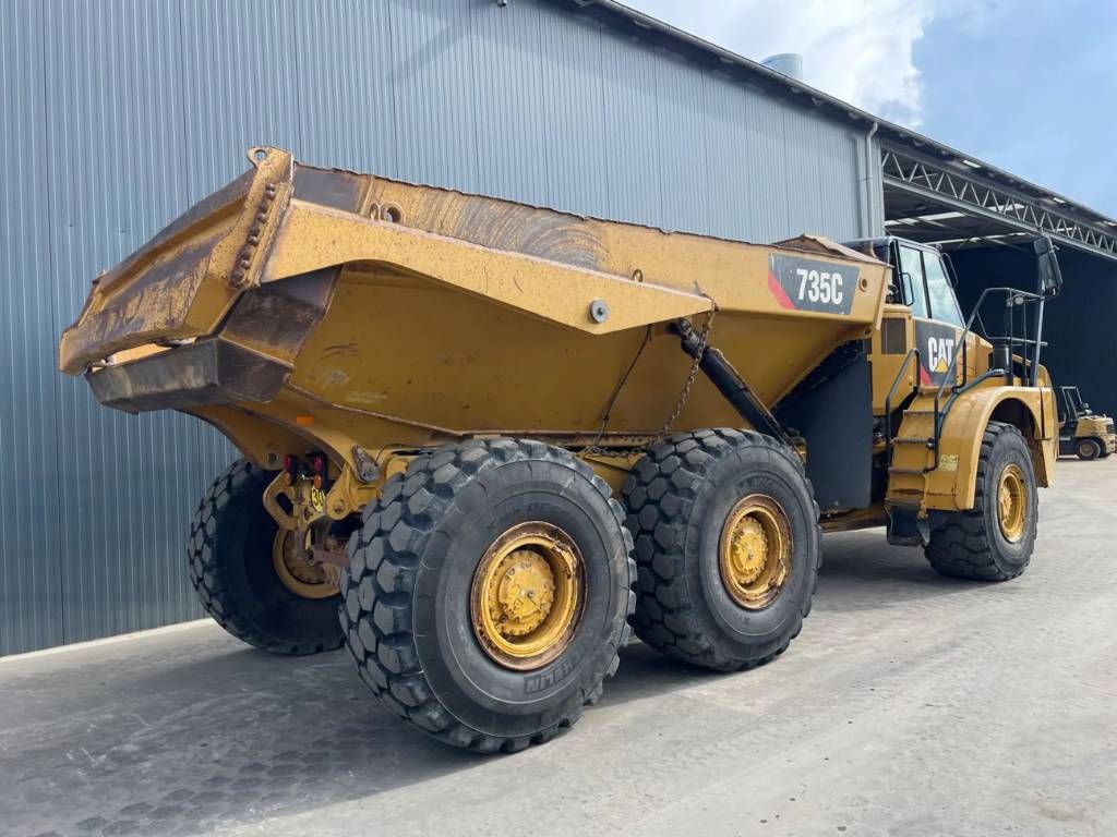 CAT 735C