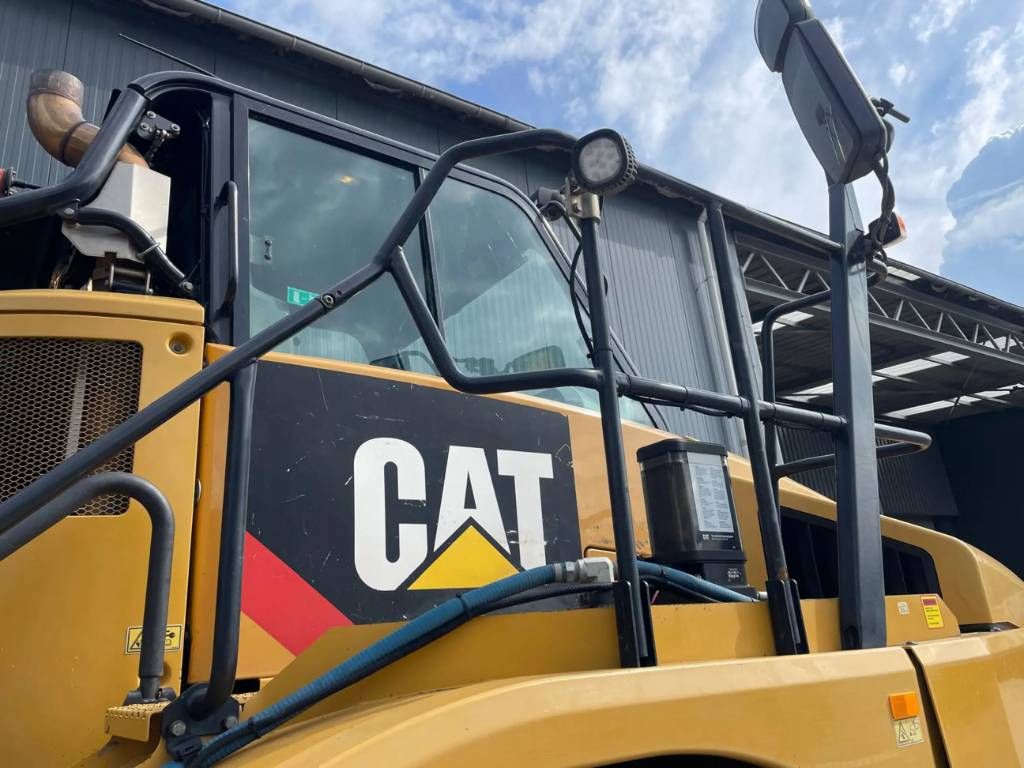 CAT 735C