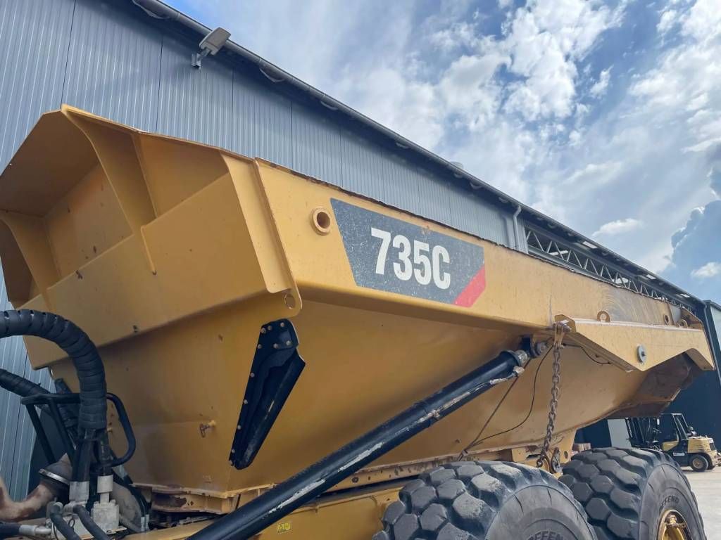 CAT 735C