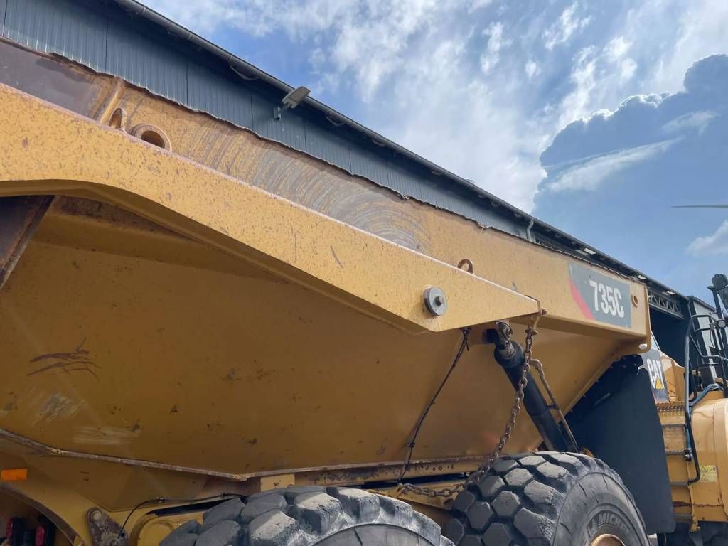 CAT 735C