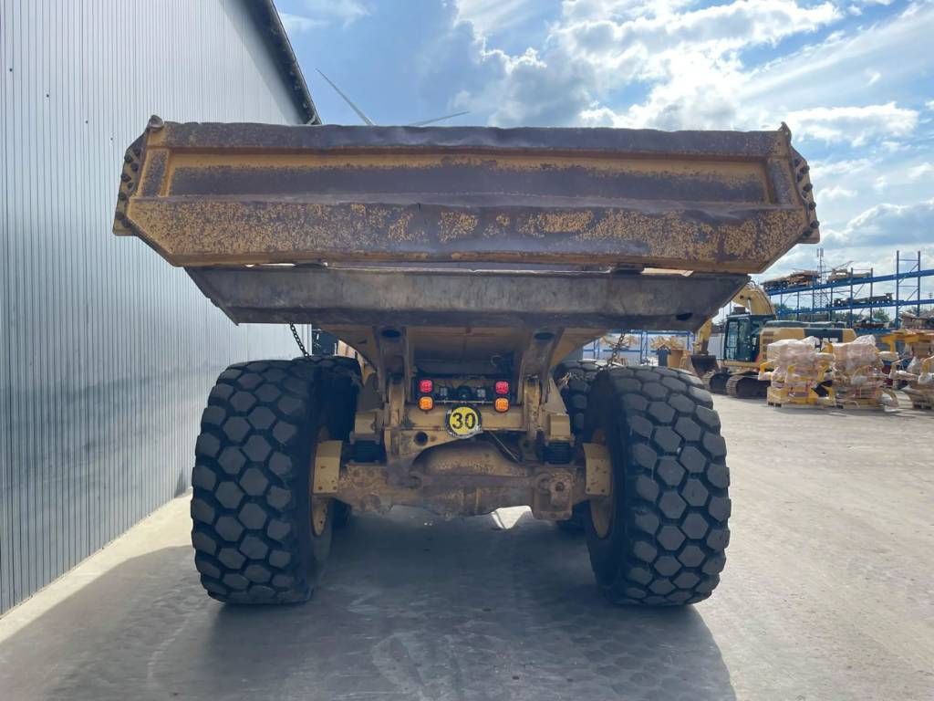 CAT 735C