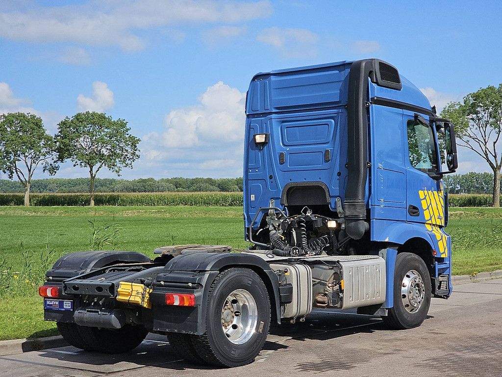 MERCEDES-BENZ ACTROS 1843