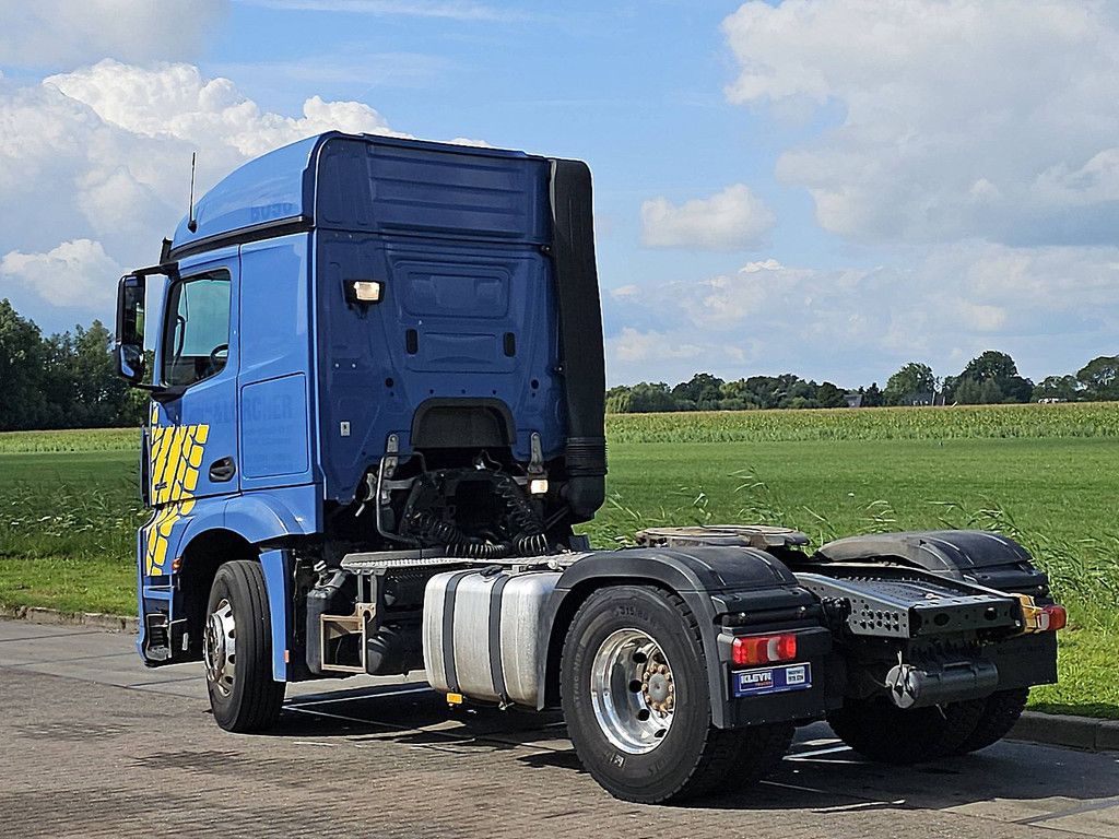 MERCEDES-BENZ ACTROS 1843