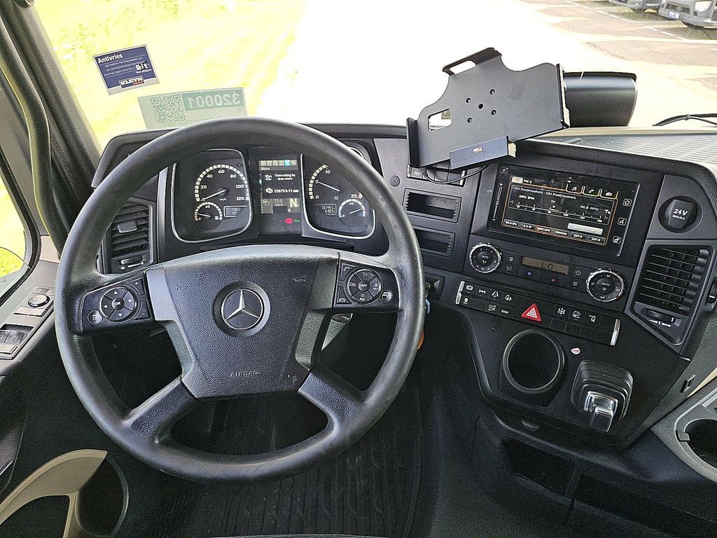MERCEDES-BENZ ACTROS 1843