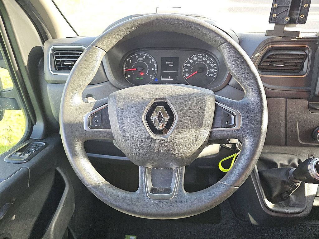 RENAULT MASTER 2.3 cdti 150 l3h2 red