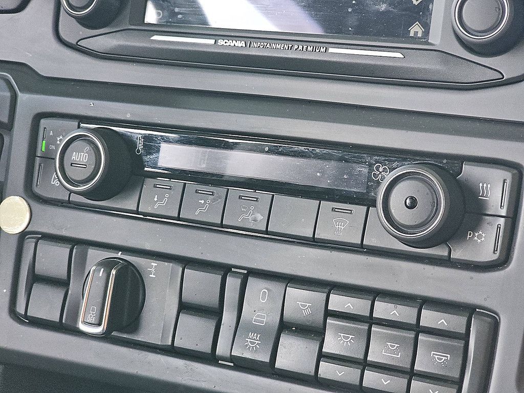 SCANIA S520 nb,standklima etc