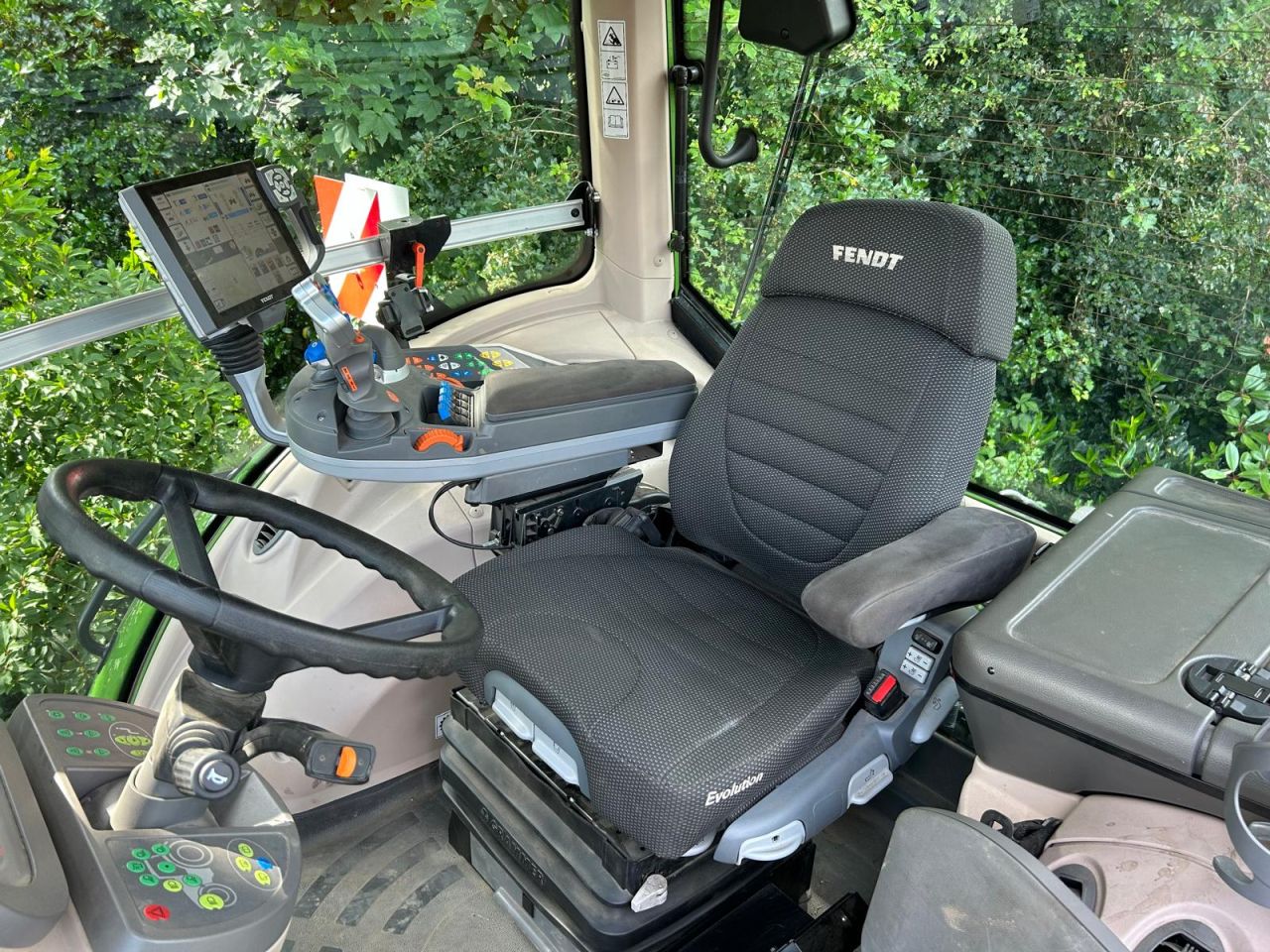 Fendt 828 Vario S4 ProfiPlus