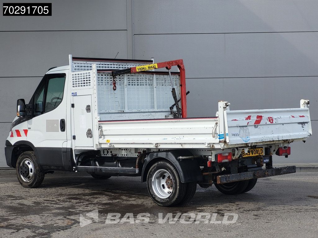 Iveco Daily 35C16 Open Laadbak met Kraan Dubbellucht 3,5t Trekhaak Airco Cruise Camera Euro6 Pritsche Pickup Open Box Crane Kran Kranwagen 2m3 A/C Towbar Cruise control