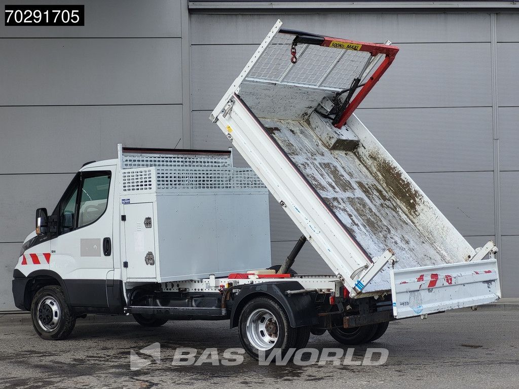 Iveco Daily 35C16 Open Laadbak met Kraan Dubbellucht 3,5t Trekhaak Airco Cruise Camera Euro6 Pritsche Pickup Open Box Crane Kran Kranwagen 2m3 A/C Towbar Cruise control