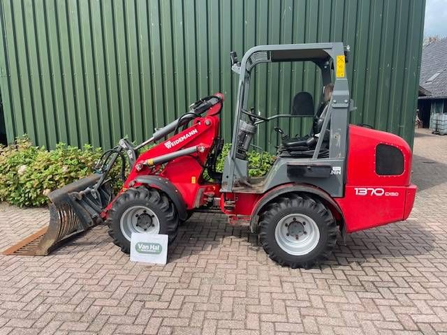 Weidemann 1370CX50 (giant schaffer weidemann)