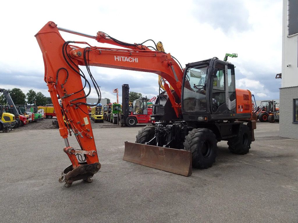Hitachi ZX140W-3