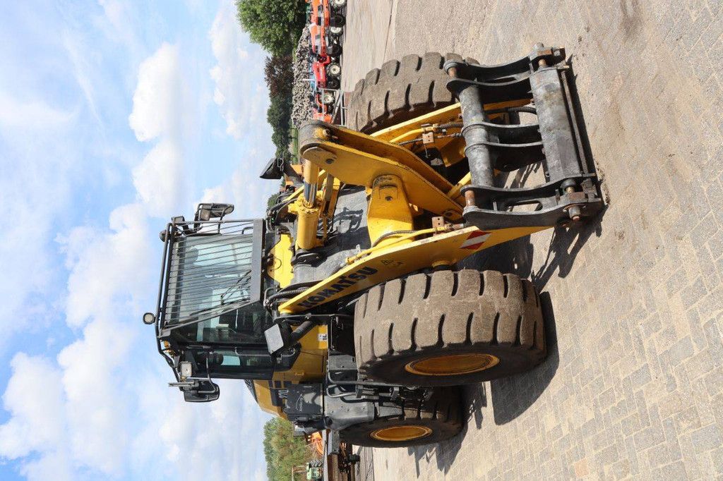 Wheel loader Komatsu WA270 Diesel 2020