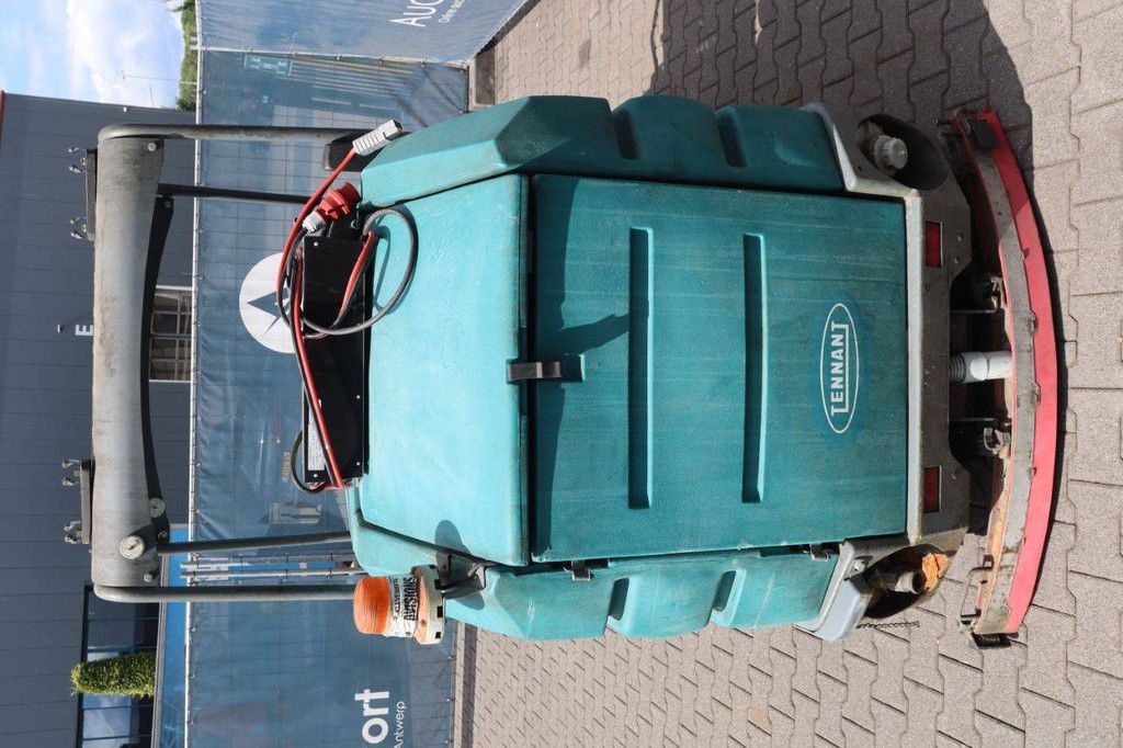 Schrobmachine Tennant 8300 Elektrisch 2014
