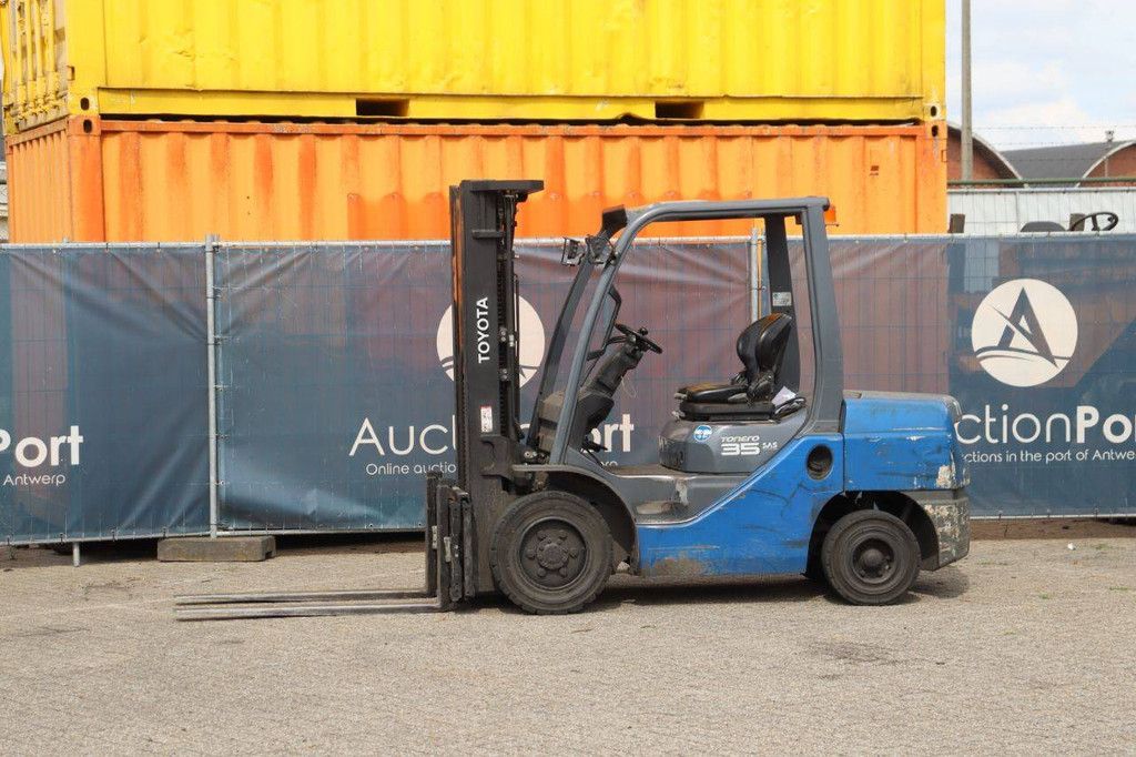 Heftruck Toyota 02-8FDF30 Diesel 3000kg 2012