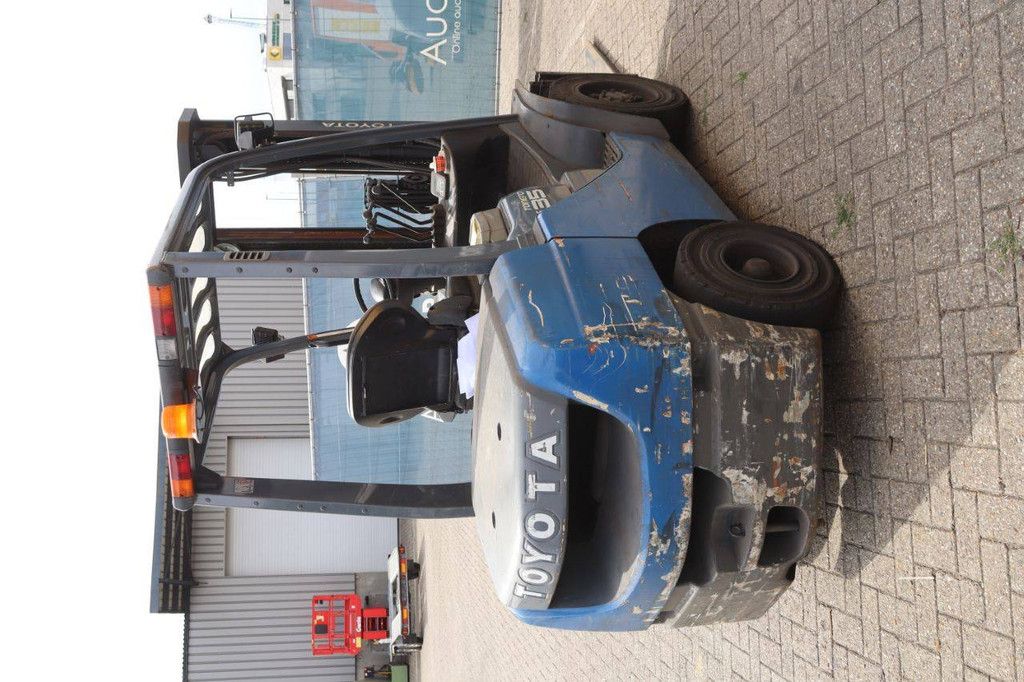 Gabelstapler Toyota 02-8FDF30 Diesel 3000kg 2012