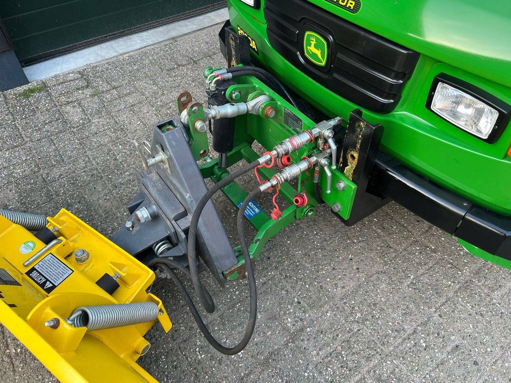 Gator John Deere 2030A Diesel 2007