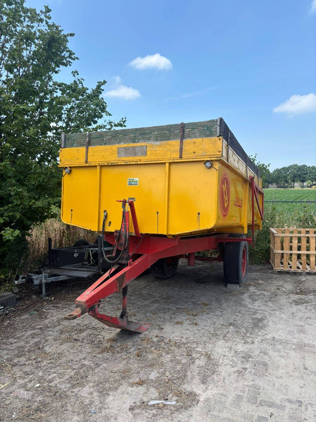 Agricultural tipper Mullie E 7 1984