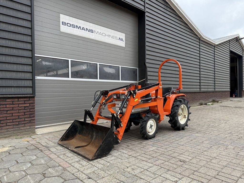 Kubota B1502 DT 4WD 18 PK minitractor + voorlader