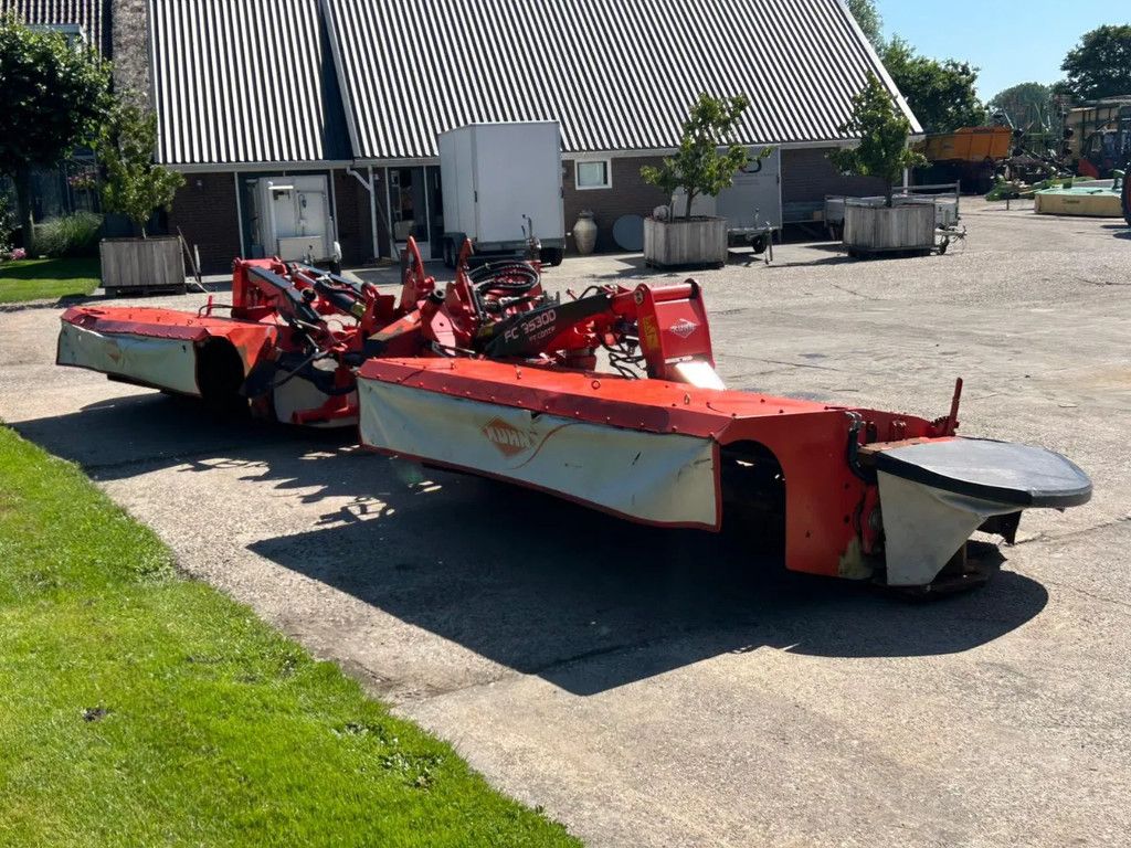 Kuhn FC 9530 D Lift control Kneuzer triple maaier