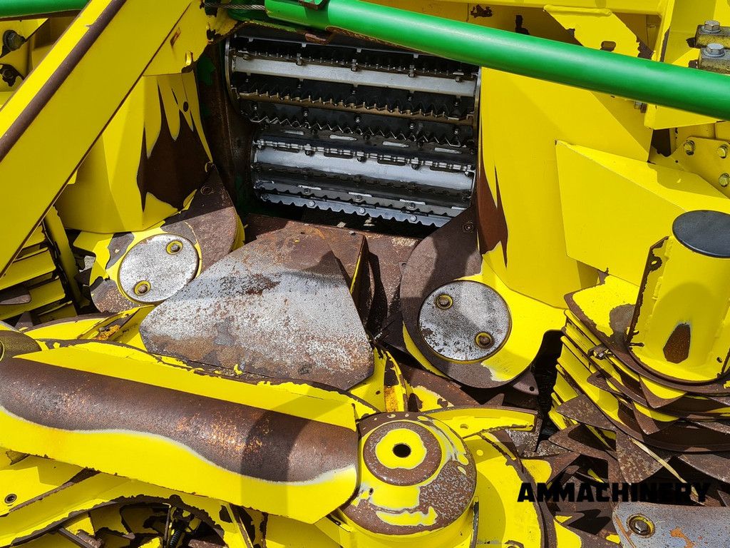 Kemper 375 Plus fits JD rotary corn header