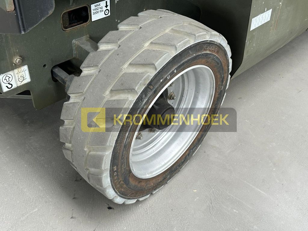 JLG M 3369 KH9528