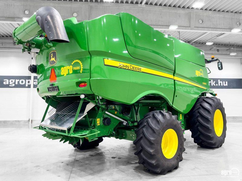 John Deere S680i
