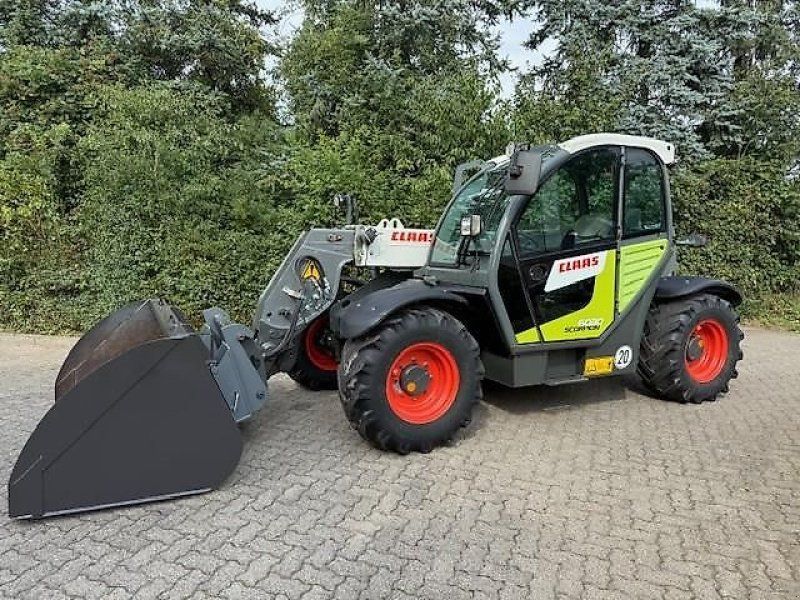 Claas Scorpion 6030