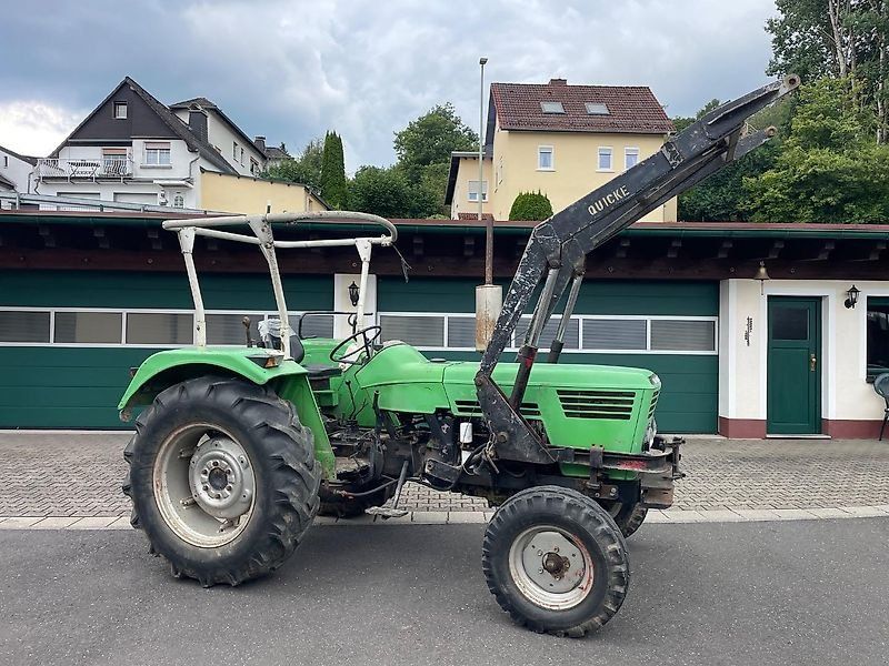 Deutz-Fahr 5506 s mit Frontlader und TÜV