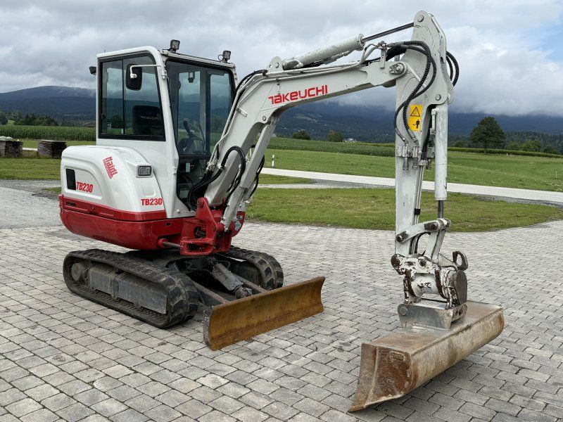 Takeuchi TB 230