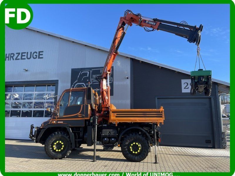 Mercedes-Benz Unimog U400 mit Kran-Funk-Kipper-Zapfwelle, Lof Zulassung