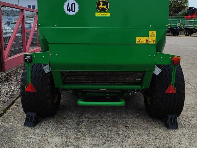 John Deere F441R