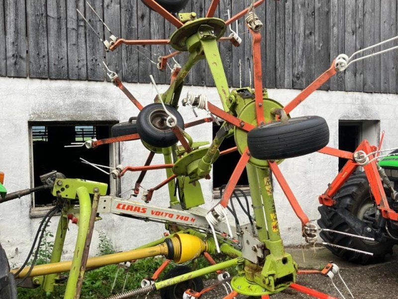 Claas Volto 740