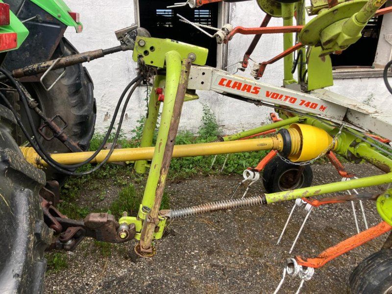 Claas Volto 740