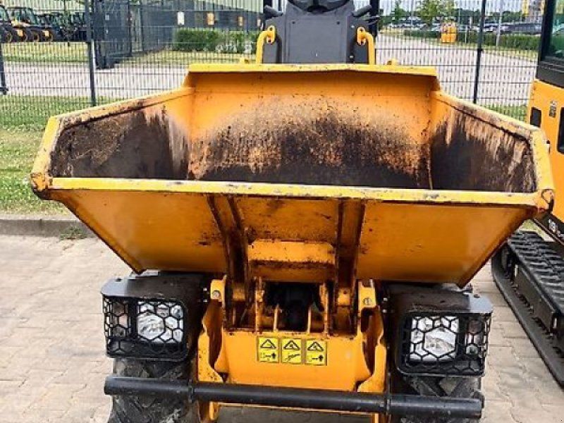 JCB 1T