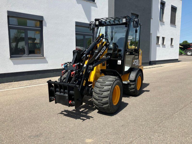 JCB 403 Plus